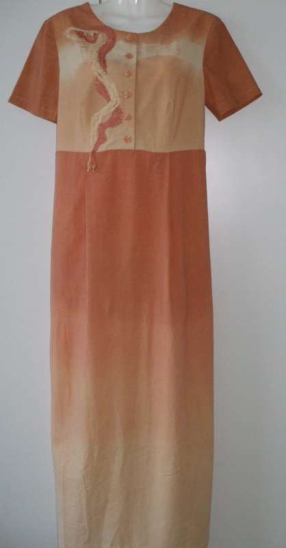batikované tehotenské šaty s paličkovanou čipkou